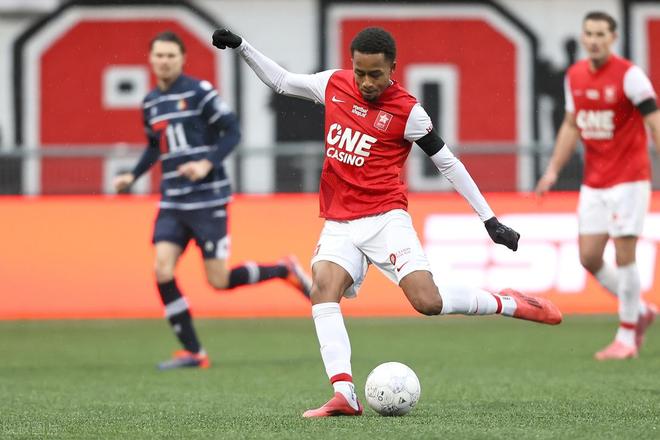 防持球人 防持球人