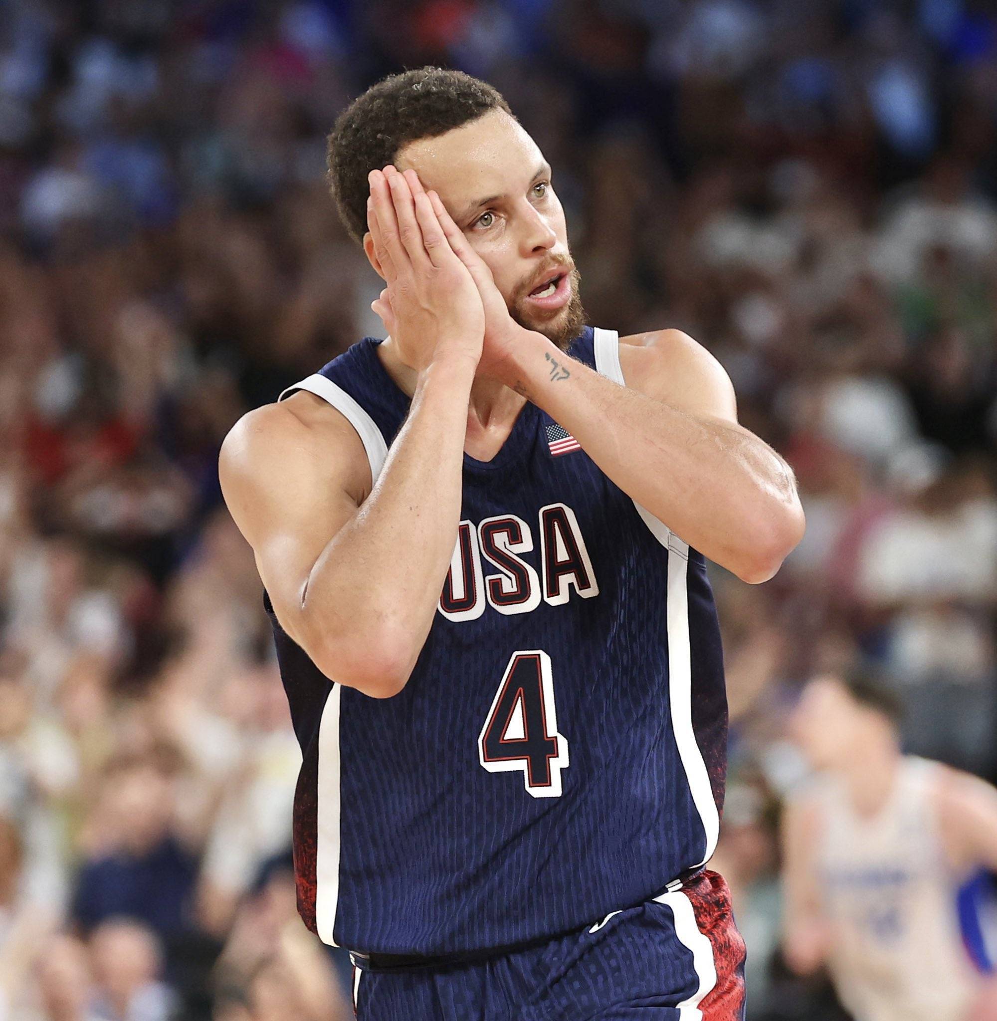 亚历山大 亚历山大